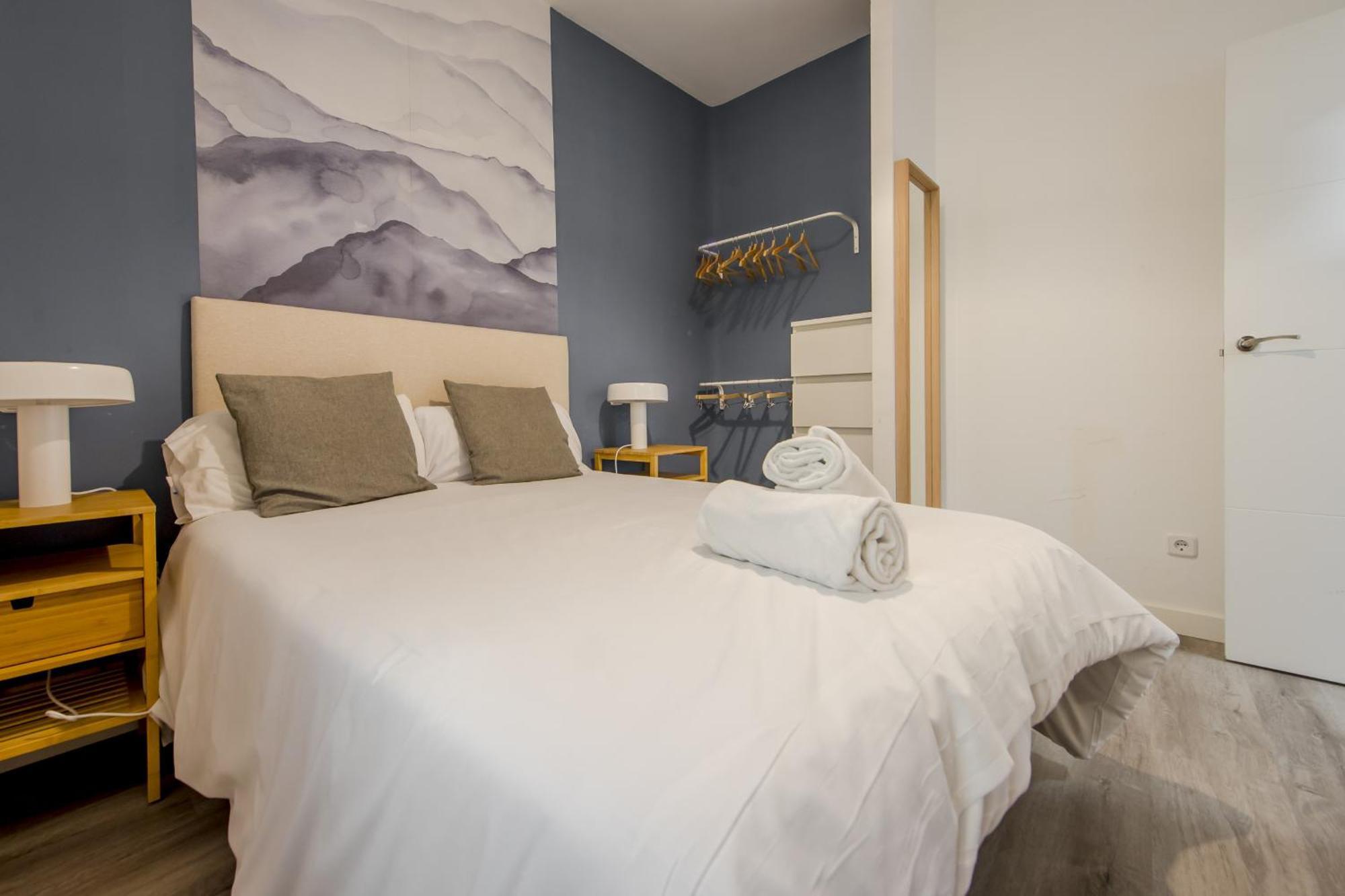 Apartment Genial En La Latina-centro De Madrid