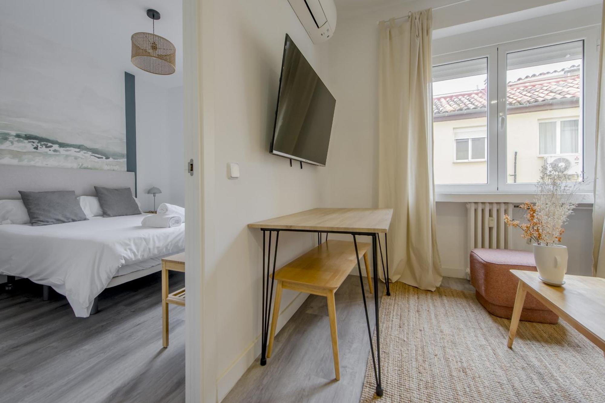 Apartment Genial En La Latina-centro De Madrid